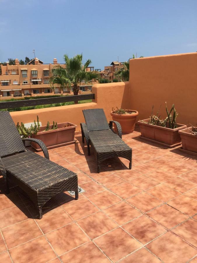 Casares Del Sol Penthouse Apartment Екстериор снимка