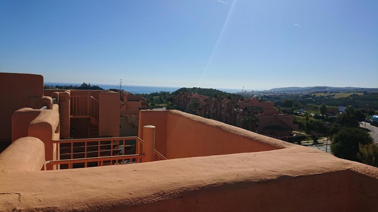 Casares Del Sol Penthouse Apartment Екстериор снимка