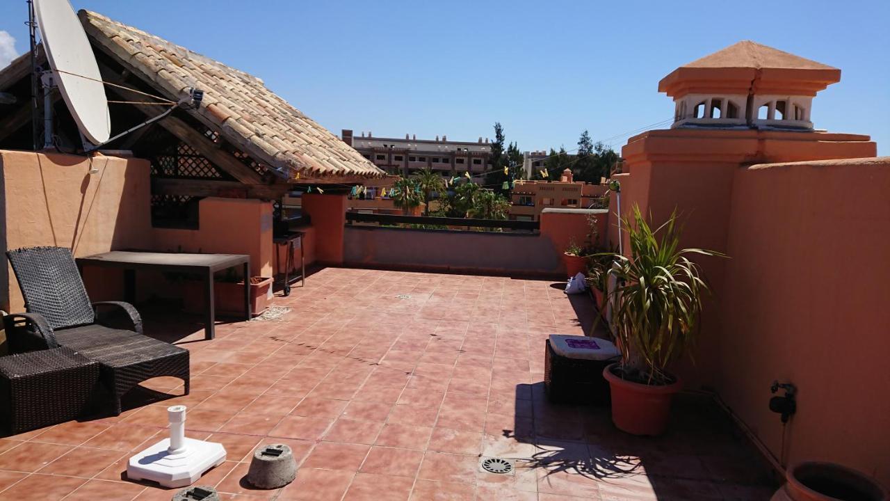 Casares Del Sol Penthouse Apartment Екстериор снимка