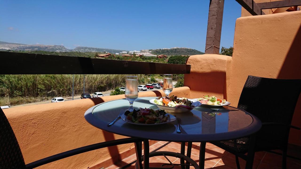 Casares Del Sol Penthouse Apartment Екстериор снимка