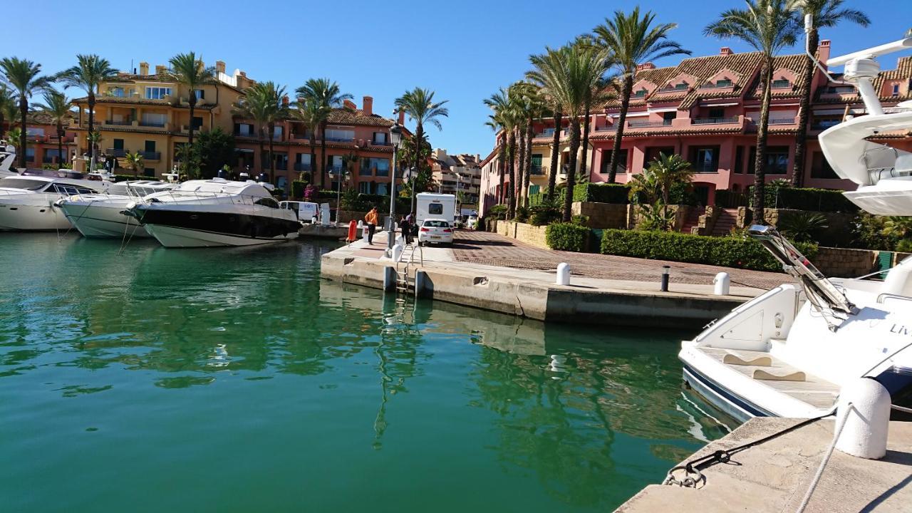 Casares Del Sol Penthouse Apartment Екстериор снимка